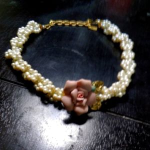 1928 Pearl Necklace with Flower